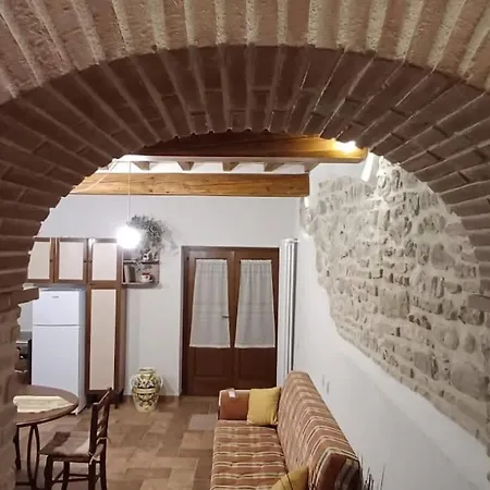 Il Poggiolo شقة أنغياري