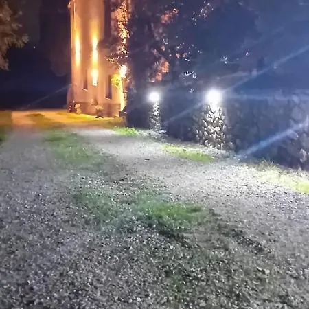 Il Poggiolo 아파트 앙기아리